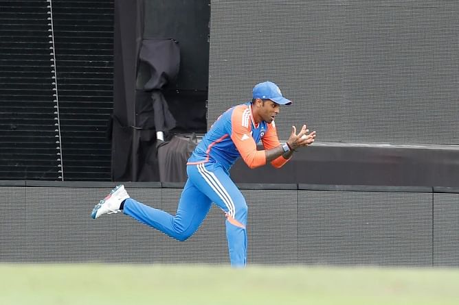 "Was Surya's catch of David Miller in the final legal as per today's rules?" - Aakash Chopra on ICC's new fielding law