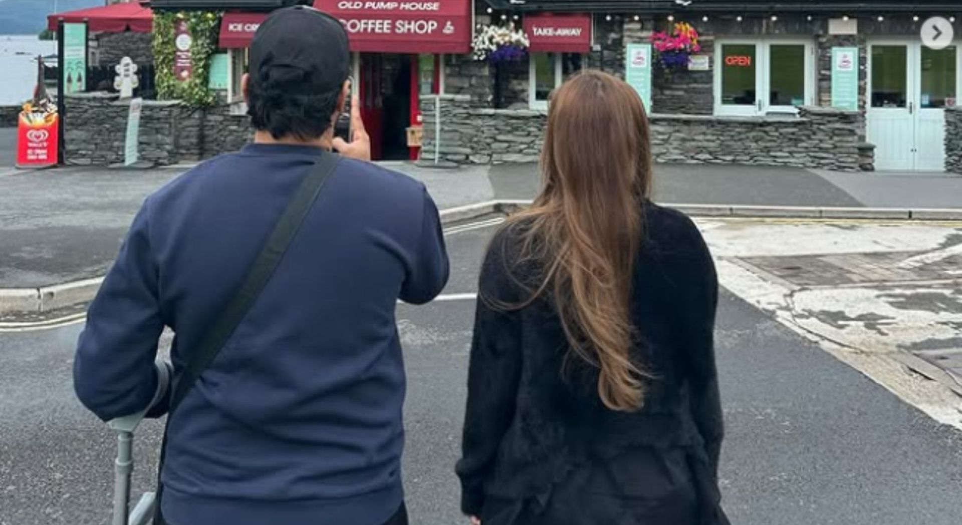 Indian all-rounder clicks heartwarming photo with wife in England ahead of ENG vs IND 2025 1st Test [In Picture]