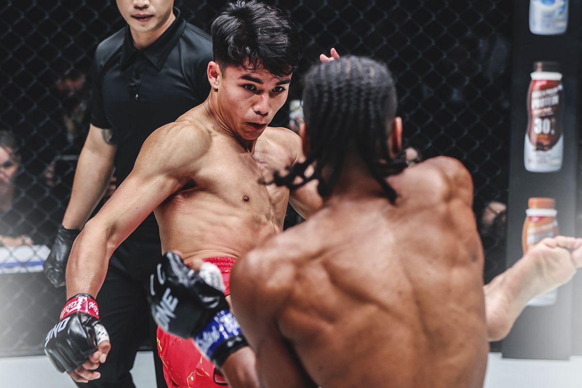 Johan Ghazali and Johan Estupinan will both star in flyweight Muay Thai bouts at ONE Fight Night 32. [Photo via: ONE Championship]