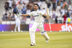 "The celebration shows how significant it was for him" - Irfan Pathan lauds Yashasvi Jaiswal's century in ENG vs IND 2025 1st Test