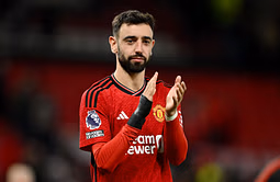 "They could have sold him" - Manchester United legend given honest thought on Bruno Fernandes rejecting Saudi Arabia move
