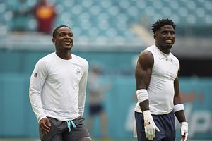 Dolphins insider labels De'Von Achane as "fastest man on the roster" after Tyrrek Hill breaks 100m personal record