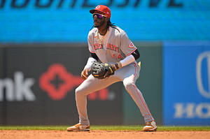 WATCH: Reds superstar Elly De La Cruz unleashes cannon to deny Javier Baez in Tigers clash