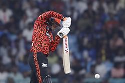 "Abhi mera make up kharab ho jayega" - SRH star's response to paps' photo request on sidelines of Kapil Sharma's comedy show post IPL 2025 [Watch]