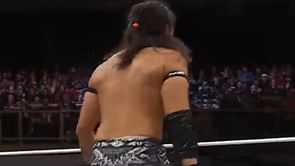 30-year-old star loses title match outside AEW
