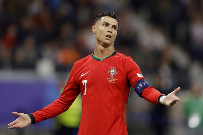 "Will probably end in tears" - Former Chelsea star sends warning to Cristiano Ronaldo after 2026 World Cup comments