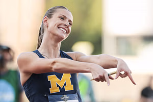 Who is Savannah Sutherland?All about 21 year old who broke Sydney McLaughlin-Levrone's collegiate record & tied Femke Bol with 2nd fastest run of 2025