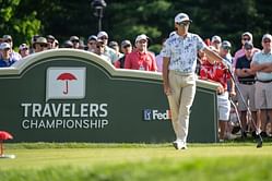 How did Rickie Fowler perform in the 2025 Travelers Championship, Round 2?
