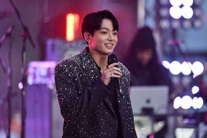 "ORGANIC KING"- Fans react as BTS' Jungkook's 'GOLDEN remains as the fastest album by an Asian soloist to surpass 3 Billion Spotify streams
