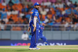 Rohit Sharma autographs teammate's helmet after PBKS vs MI IPL 2025 Qualifier 2 [Watch]
