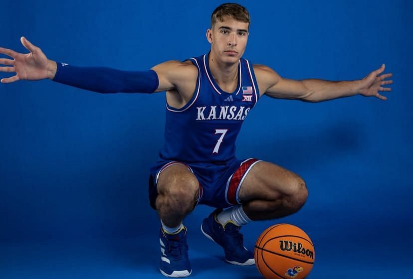 Kohl Rosario commits to Kansas University. Image via @kohlrosario