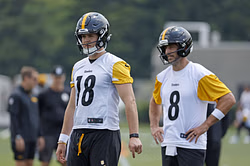 "There's definitely things I can help him with": Aaron Rodgers reveals special veteran-rookie talk with Will Howard during minicamp