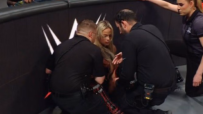 WATCH: Liv Morgan's match ends due to injury within seconds; screams in pain