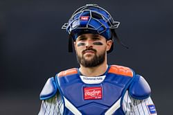 WATCH: Bizarre scenes as Mets get penalized after catcher Luis Torrens scoops baseball with mask in 5-0 Braves loss