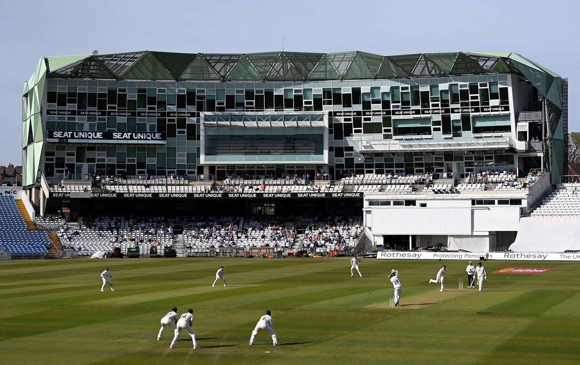 “Somebody threw a ball inside, at Siraj” - When Rishabh Pant called out Headingley crowd during ENG vs IND 2021 series