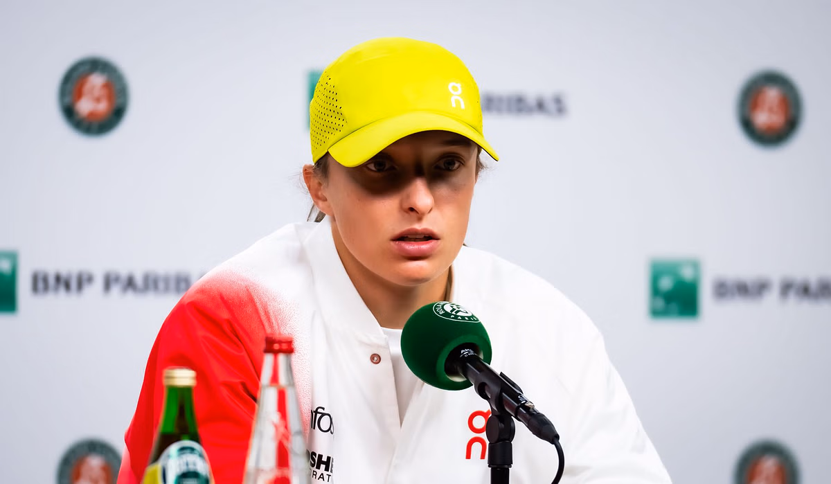 Iga Swiatek makes her feelings known on psychologist Daria Abramowicz days after shock French Open failure