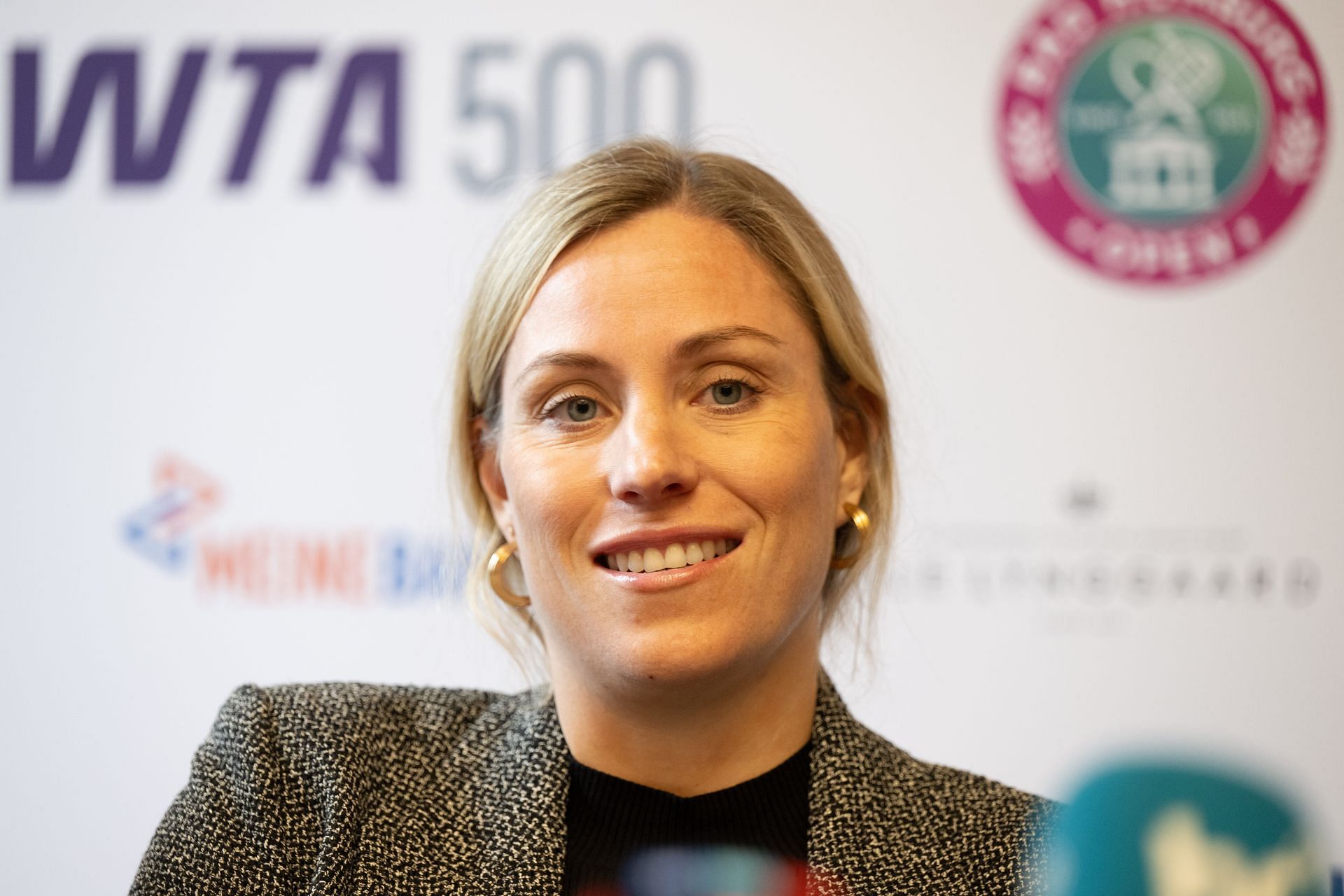 Kerber at a press conference (Image Source: Getty)