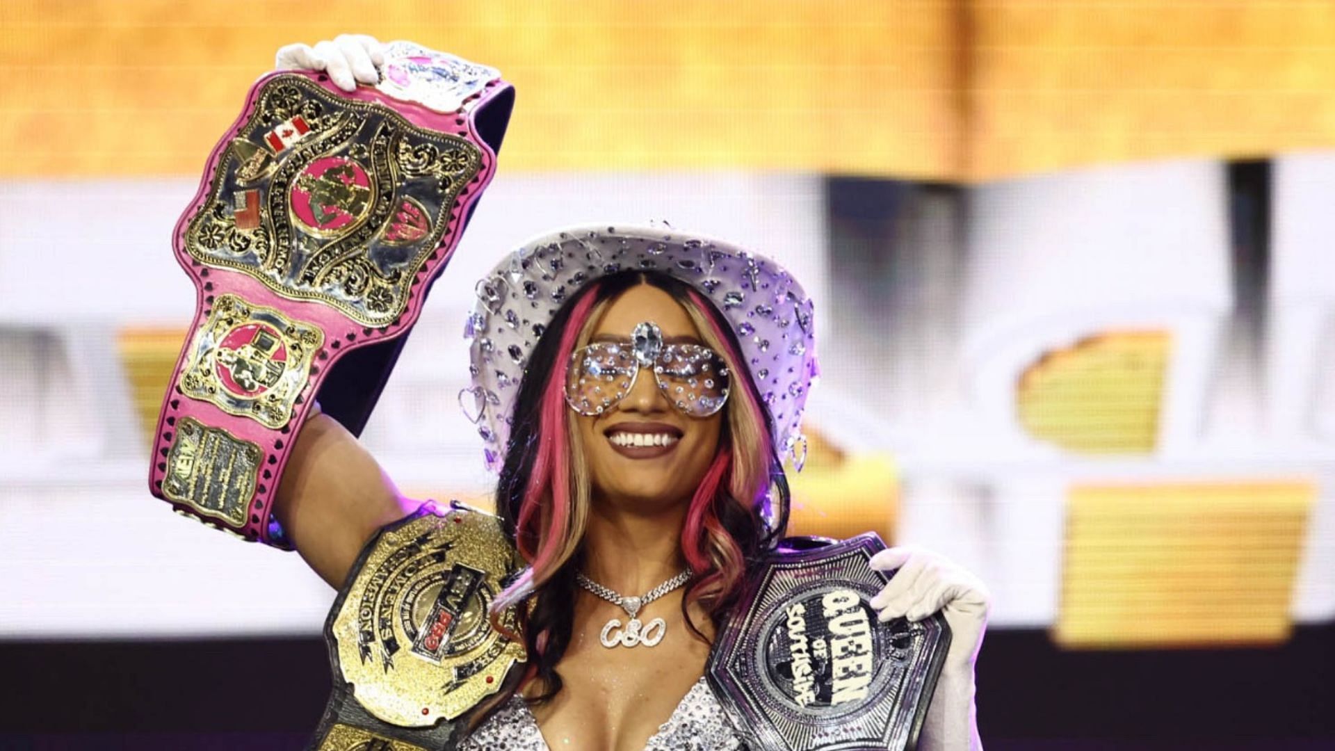 Mercedes Mone sends a message after confirming shes dating popular AEW star