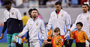 Mexico striker Raul Jimenez risks wrath of fans as he makes feelings clear with response about Lionel Messi downplaying Argentina rivalry
