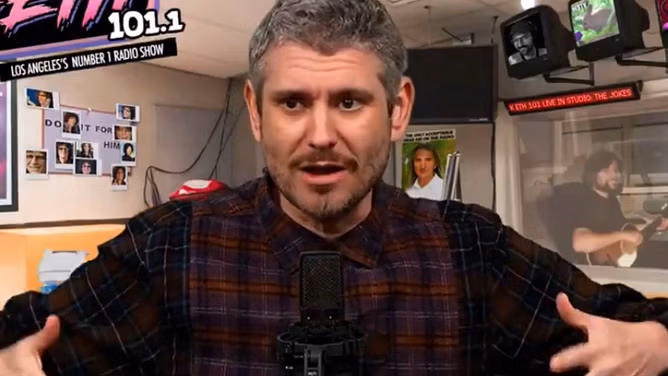 “Doing this to buy his new rolex!!”: HasanAbi criticizes Ethan Klein for accepting sponsorship from Dan Saltman’s company Redact