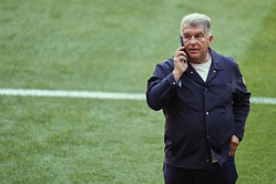 Barcelona trying to secure funds to pay release clause fee of priority summer target: Reports