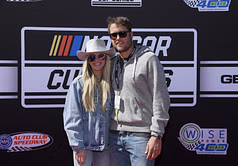 Matthew Stafford's wife Kelly gushes over QB's BTS-looks from Rams' minicamp in Maui