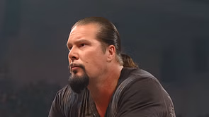 Kevin Nash, at 288 lbs, is looking JACKED in new photo