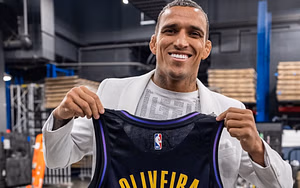 Charles Oliveira comes clean on being a Pokémon fan while naming favorite species: "I started putting them together"