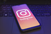 "We don’t care if it doesn’t support apple music" — Internet reacts to Instagram allowing users to share their Spotify playlist in real-time