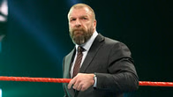 2-time champion should leave WWE due to Triple H's booking choices, says former writer
