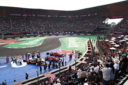 An overview of the Autodromo Hermanos Rodriguez track hosting an F1 race on October 27, 2024 in Mexico City, Mexico - Source: Getty