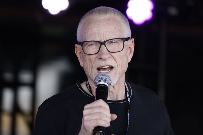 Mark Martin backs Dale Jr's bold claim of Carson Hocevar having Dale Earnhardt Sr. energy: "We need some of that villain"