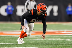 Trey Hendrickson contract saga draws locker room insights from $64,092,000 Bengals star