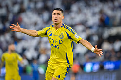 Cristiano Ronaldo talks with 70-year-old coach to become new Al-Nassr manager; negotiations underway to reach agreement: Reports