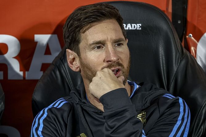 "This is your fault!" - Lionel Messi appears to call out referee after Argentina's 1-1 draw against Colombia