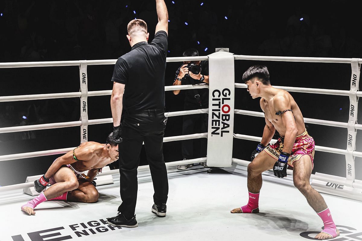 Nakrob Fairtex and Jaosuayai Mor Krungthepthonburi - Photo by ONE Championship