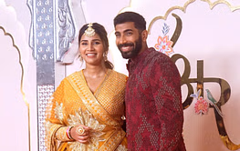 "Chai-samosa kha raha hai" - Jasprit Bumrah shares hilariously story about wife Sanjana Ganesan after claiming Test five-fer