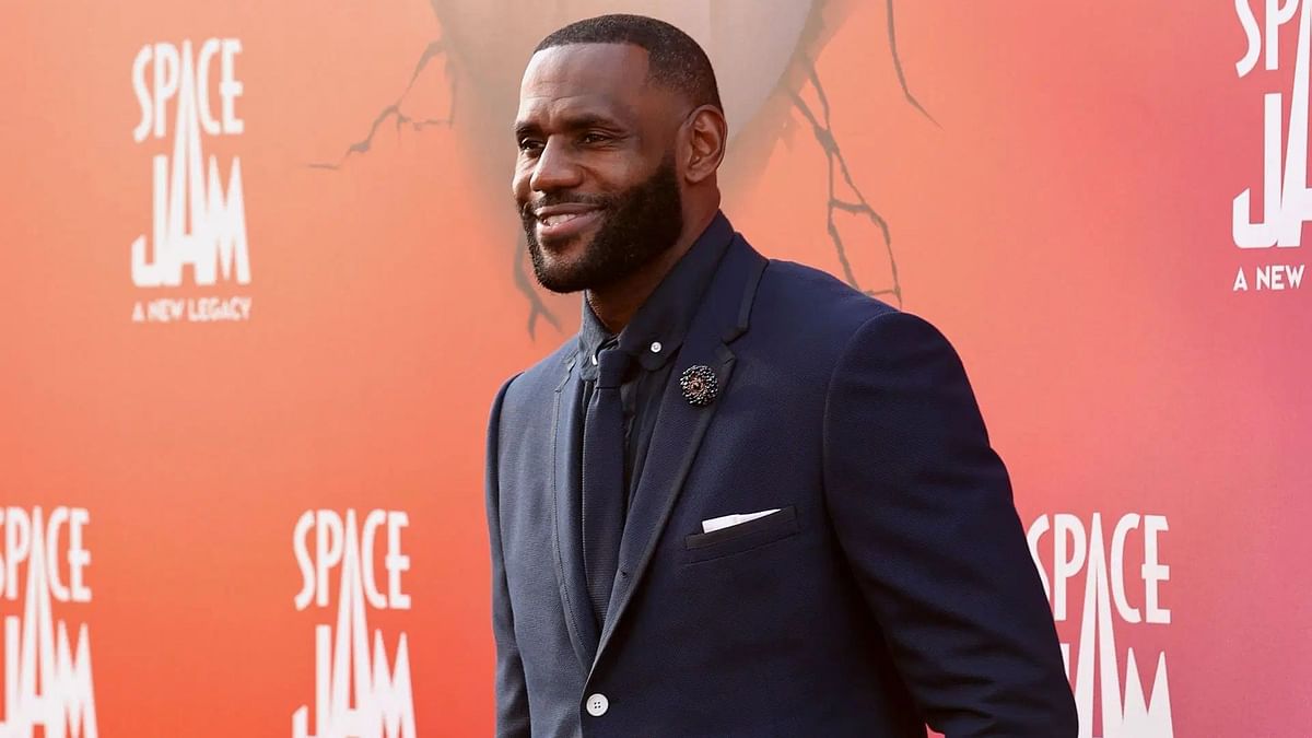 Ex-Celtics assistant mocks LeBron James fans over Lakers star's desire to act: "LeBron-sexuals gone make sure he win an Academy Award"