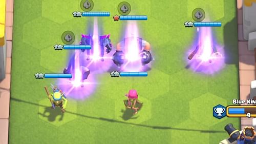 Enhancing troops through merges (Image via Supercell)