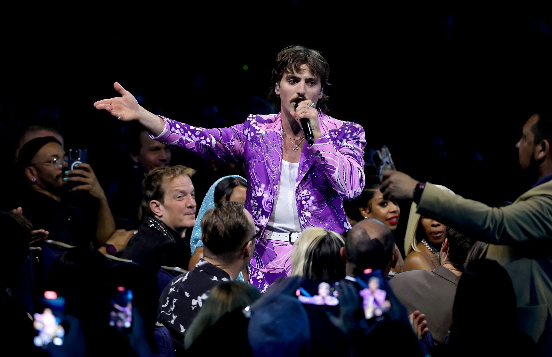 2025 American Music Awards - Show - Source: Getty