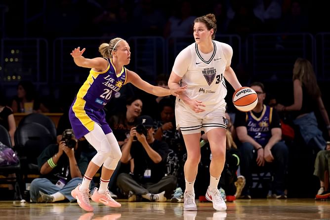 "Why sit on the bench when you can play at the EuroBasket?": Kyara Linskens' father makes stunning statement after Valkyries star's abrupt departure