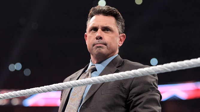 Michael Cole reveals top WWE name has been replaced on RAW tonight; return after months