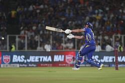 Spectator takes a brilliant one-handed catch as Jonny Bairstow smashes Azmatullah Omarzai for a 6 in PBKS vs MI IPL 2025 Qualifier 2 [Watch]