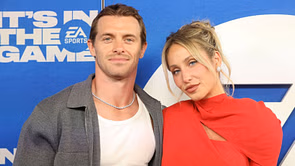 Braxton Berrios' GF Alix Earle drops 4-word message as she recaps week in selfie-packed IG post