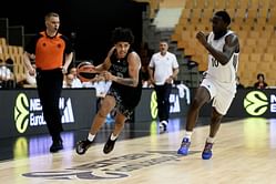 “How do you miss that bad?”: Hoops fans react as Taylen Kinney shows frustration after teammate’s mistake