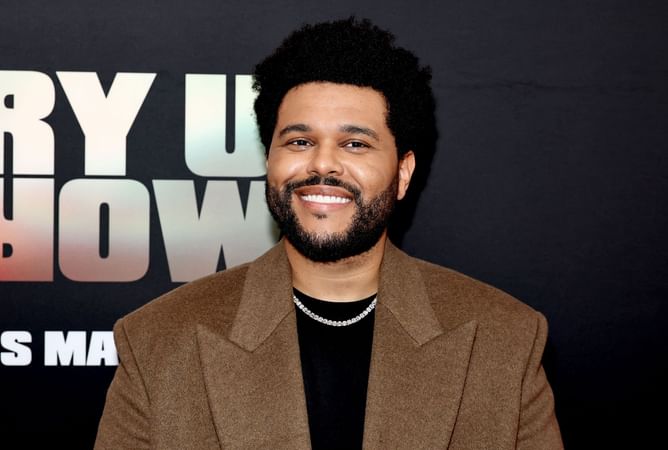 The Weeknd breaks MetLife record as highest-grossing Black male artist with 163K fans—surpassing Gov Ball by 40K