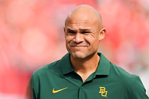 Dave Aranda makes major recruiting stride by landing four-star safety's commitment for Baylor's 2026 class