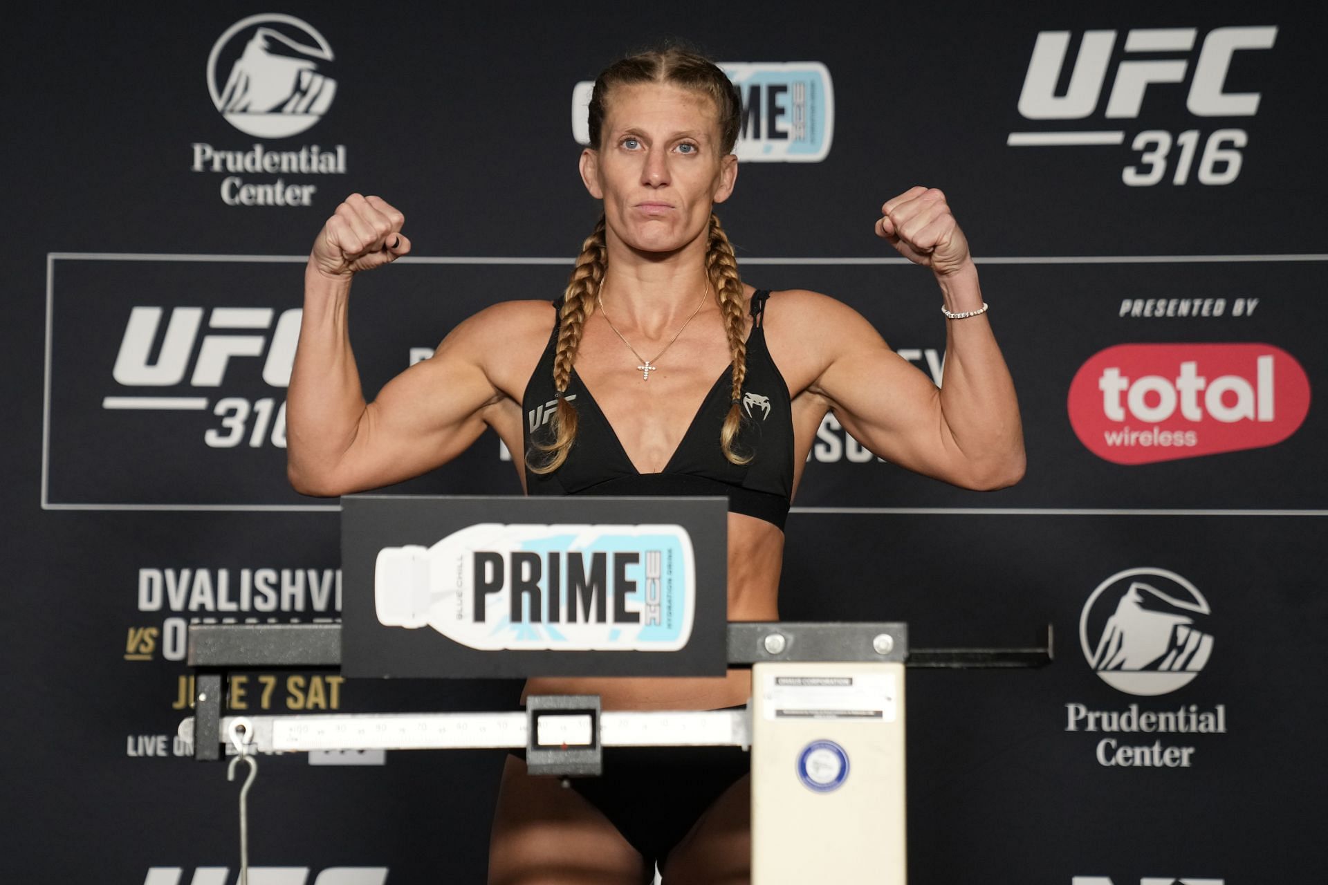UFC 316: Dvalishvili vs O