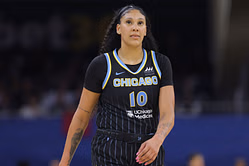 "Doesn't fight hard enough" - Sky fans call for Kamilla Cardoso to be traded to solve difficult fit with Angel Reese