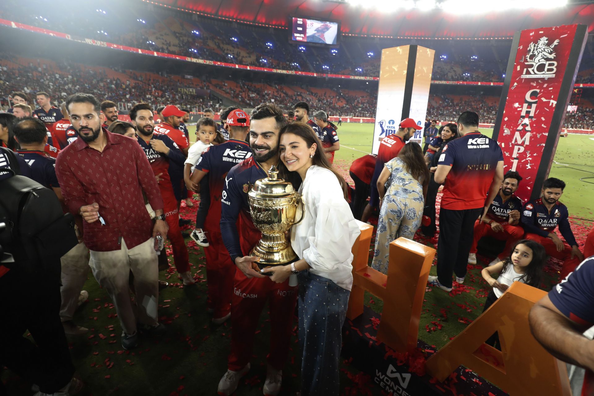 Anushka Sharma shares glimpse of Virat Kohli holding IPL 2025 trophy in team bus with fans waving outside